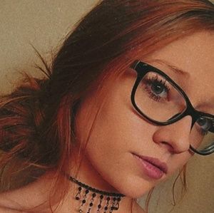 Meet your Posher, Alita